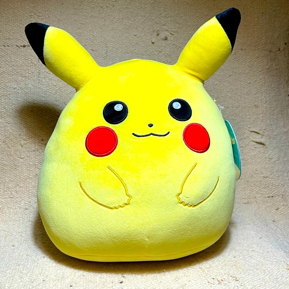 Pikachu Squishmellow - Picture 1 of 4